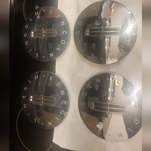 03 to 08 lincolin navigator oem center caps dust caps